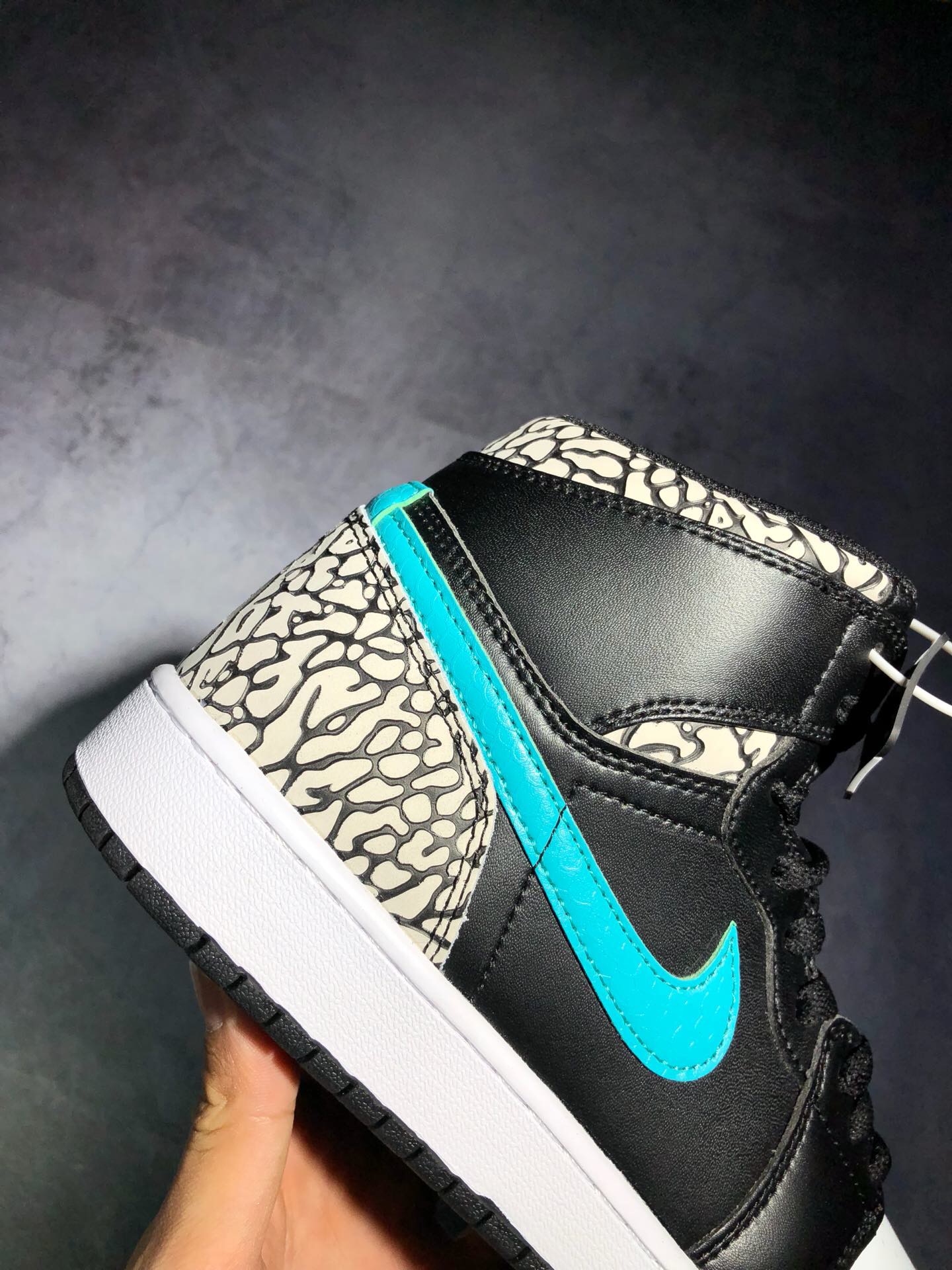 Authentic Air Jordan 1 Retro High Elephant